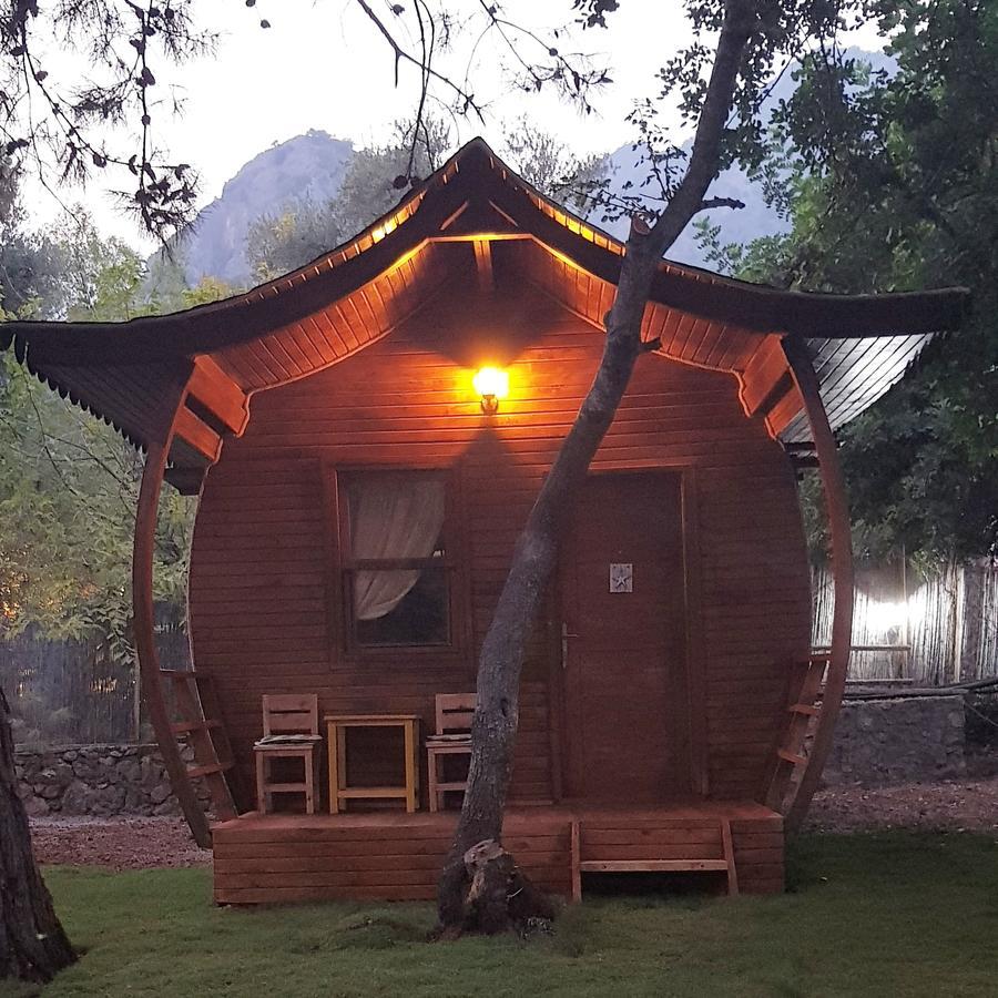 Green Pine Beach & Bungallows 히사뢰뉘 외부 사진