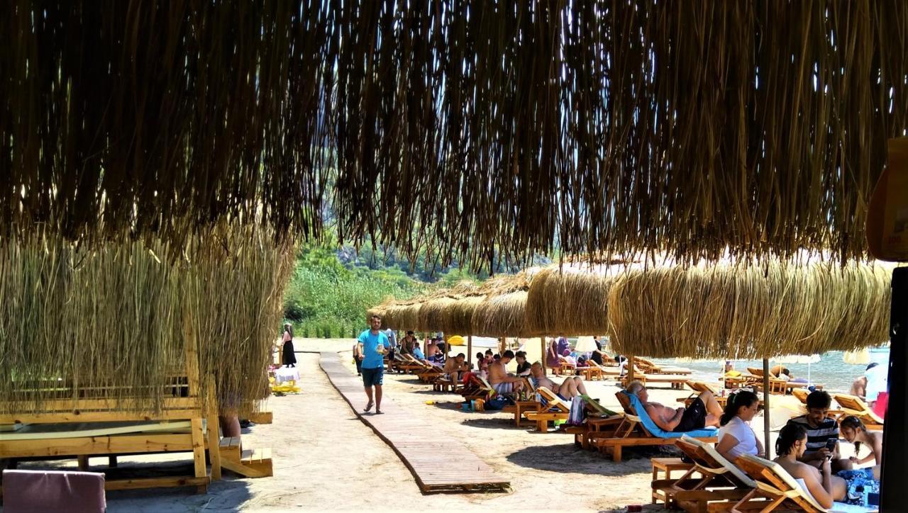 Green Pine Beach & Bungallows 히사뢰뉘 외부 사진
