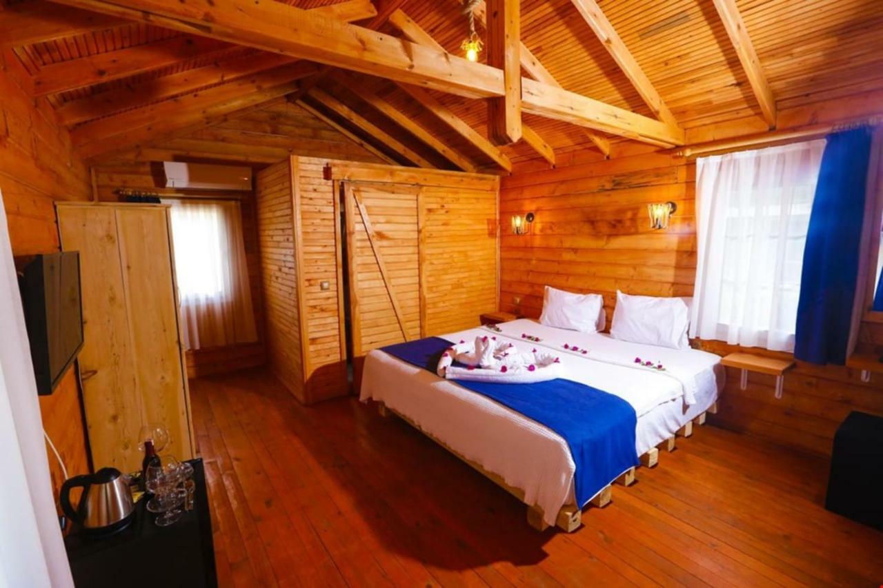 Green Pine Beach & Bungallows 히사뢰뉘 외부 사진
